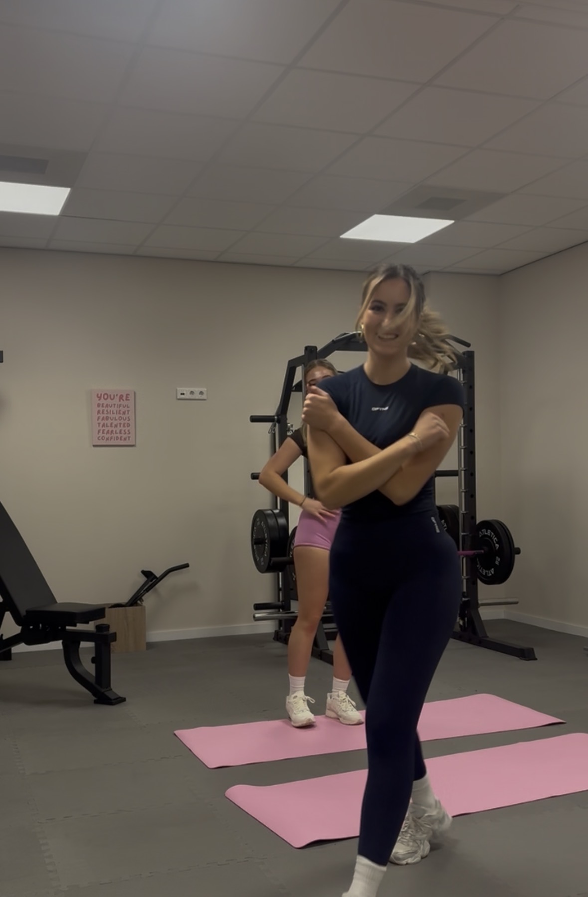 Vrouwen trainen bij Wolf Women's Only